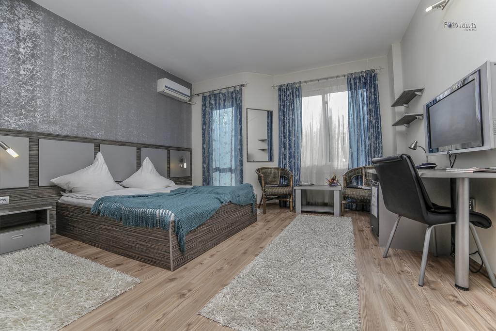 Hotel Golden Spirit Baile Herculane Room photo
